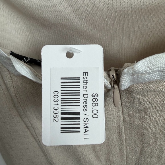 Chic Beige and White Mini Dress - Picture 4 of 9